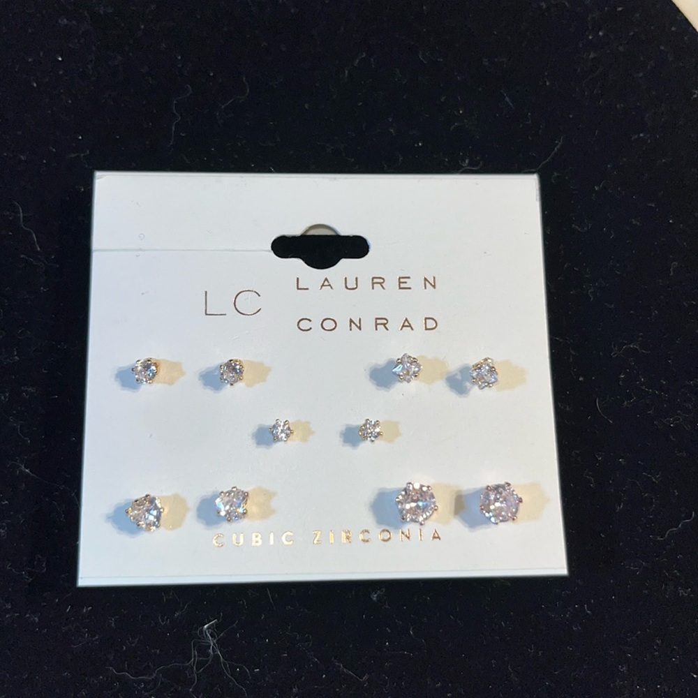 Lauren Conrad 5 pairs Earrings